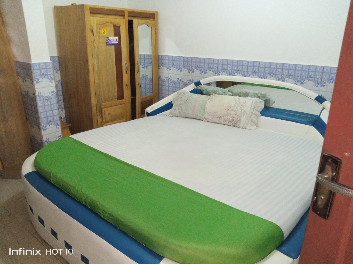 Elizz Guest House Janman Екстериор снимка