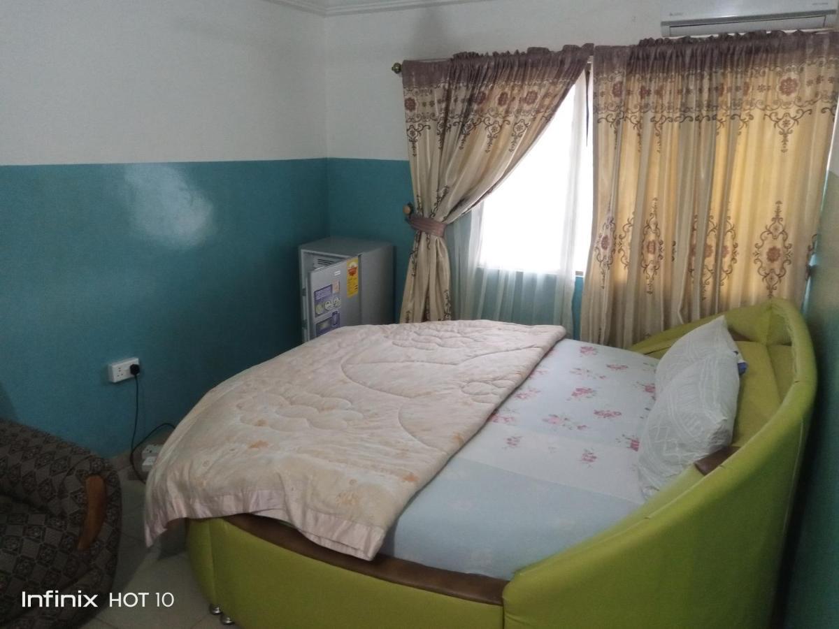 Elizz Guest House Janman Екстериор снимка