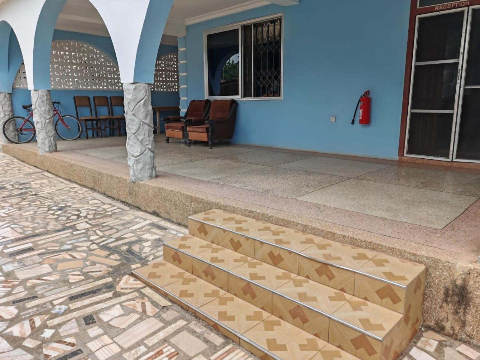 Elizz Guest House Janman Екстериор снимка