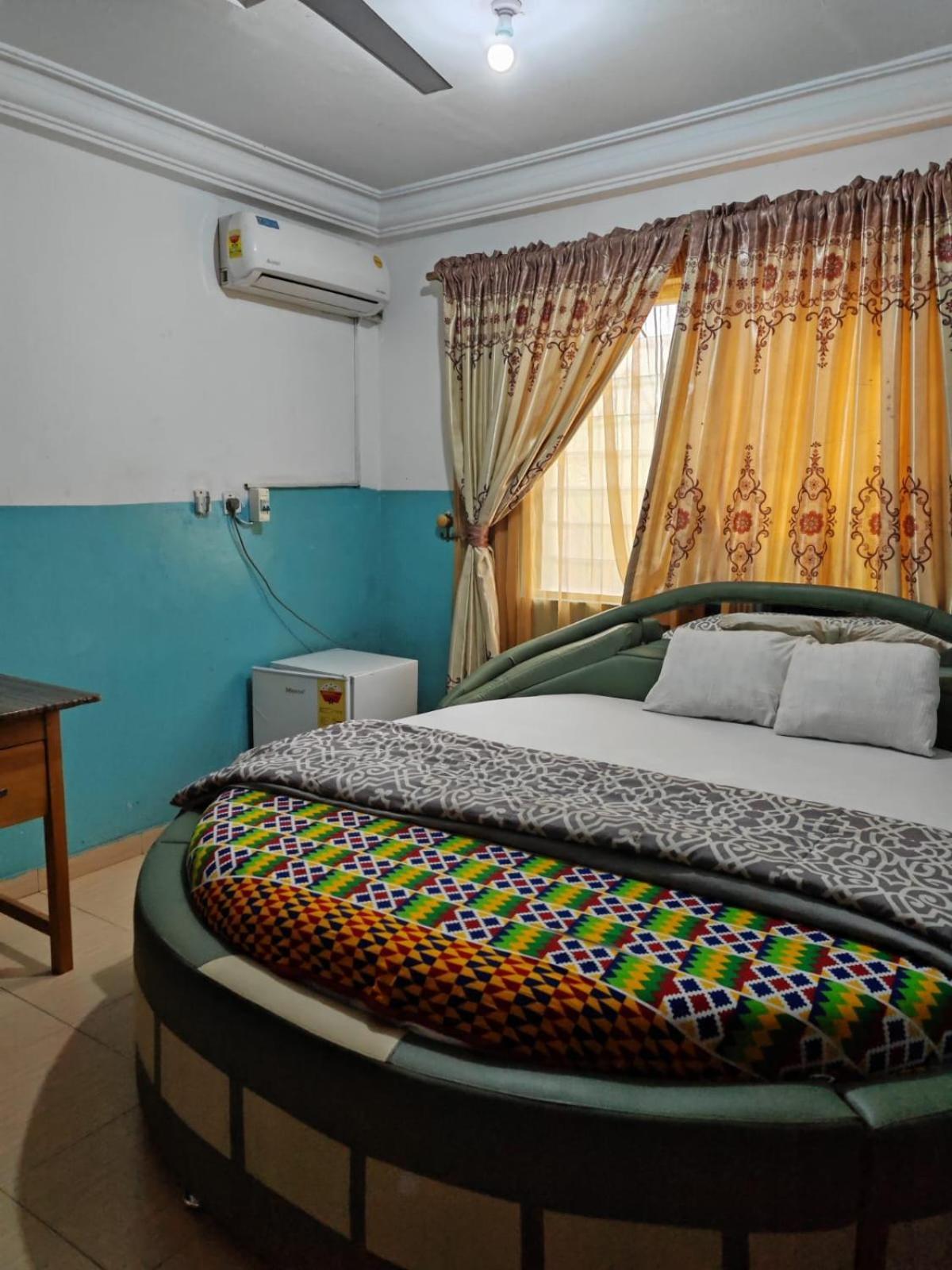 Elizz Guest House Janman Екстериор снимка