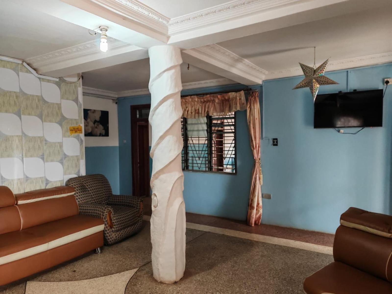 Elizz Guest House Janman Екстериор снимка
