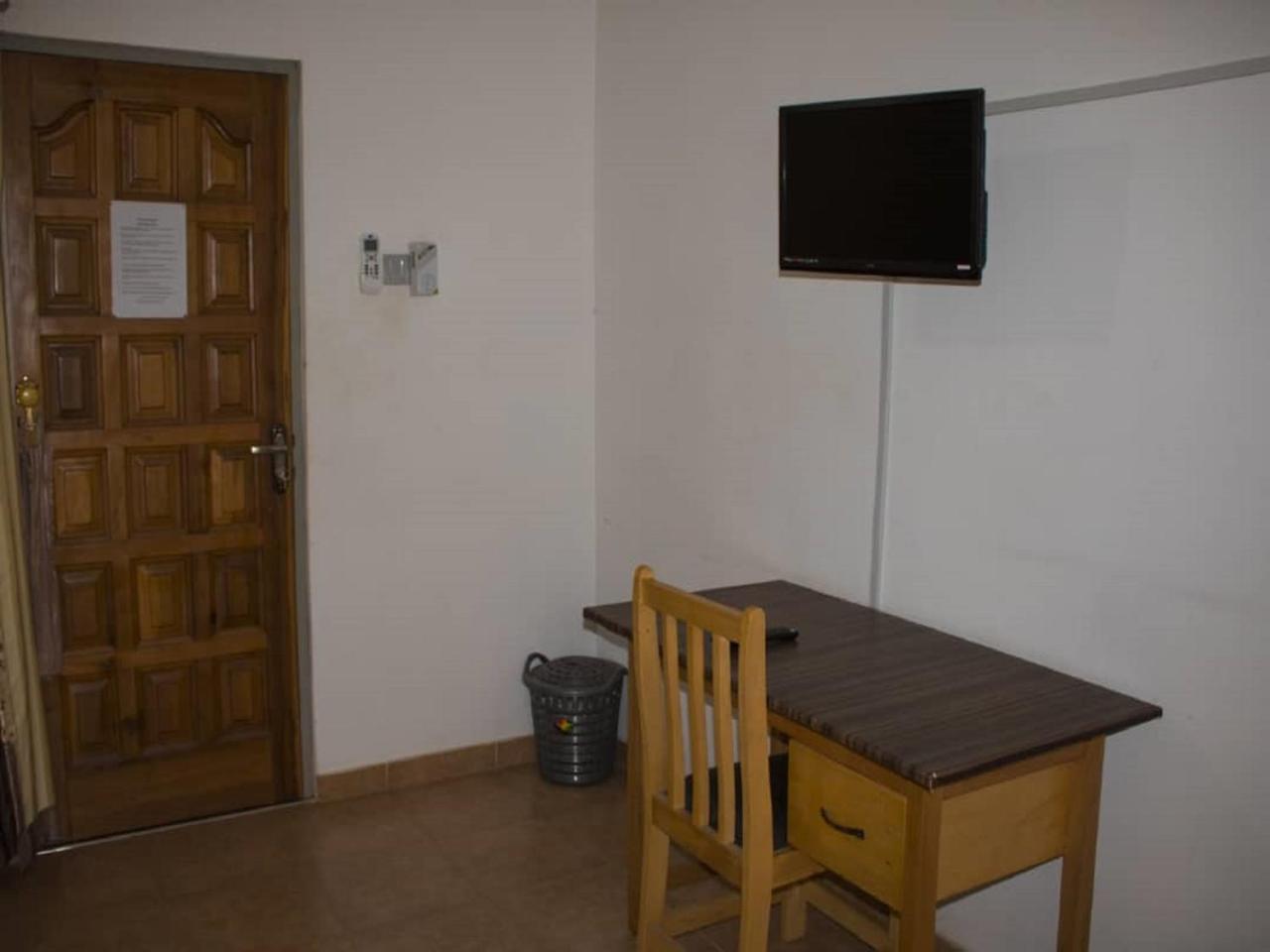 Elizz Guest House Janman Екстериор снимка