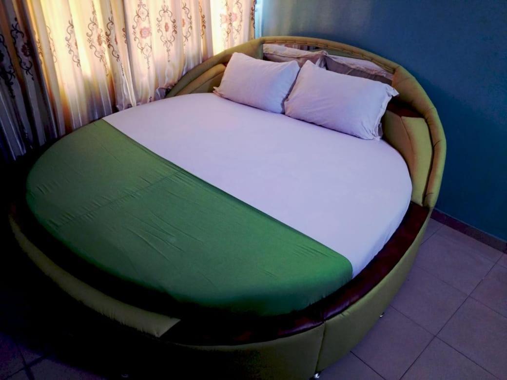 Elizz Guest House Janman Екстериор снимка